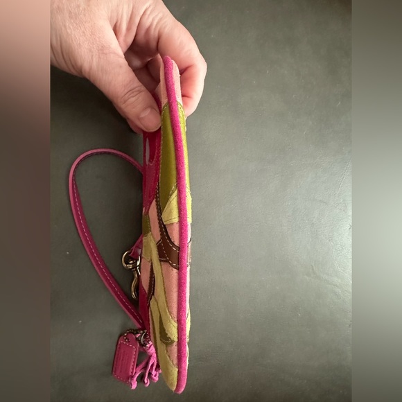 Coach RARE Suede Leather Poppy Wristlet Wallet Pink Green Floral Beautiful - Picture 7 of 8